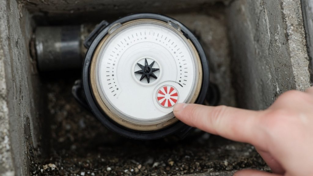 Water Meter Running With Water Off: Diagnosing the Leak
